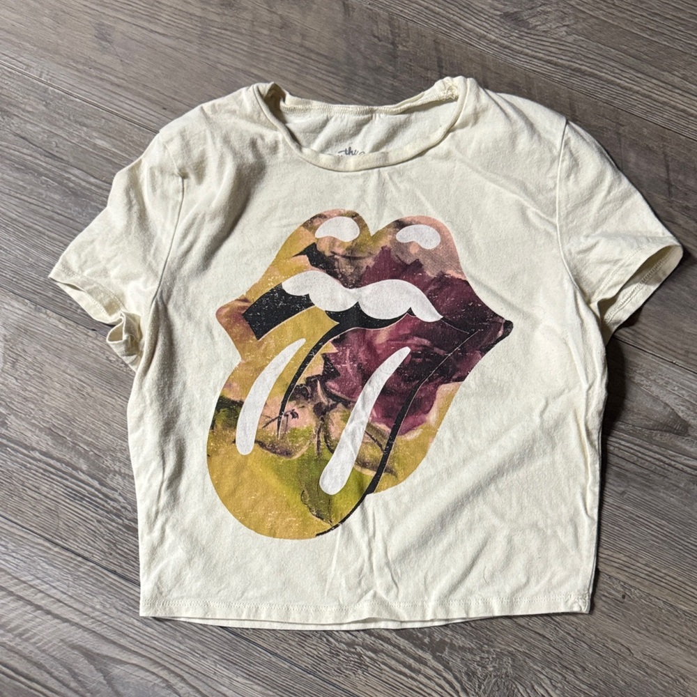 Rolling Stones tight crop Graphic Cream Women's Top - Picture 2 of 2